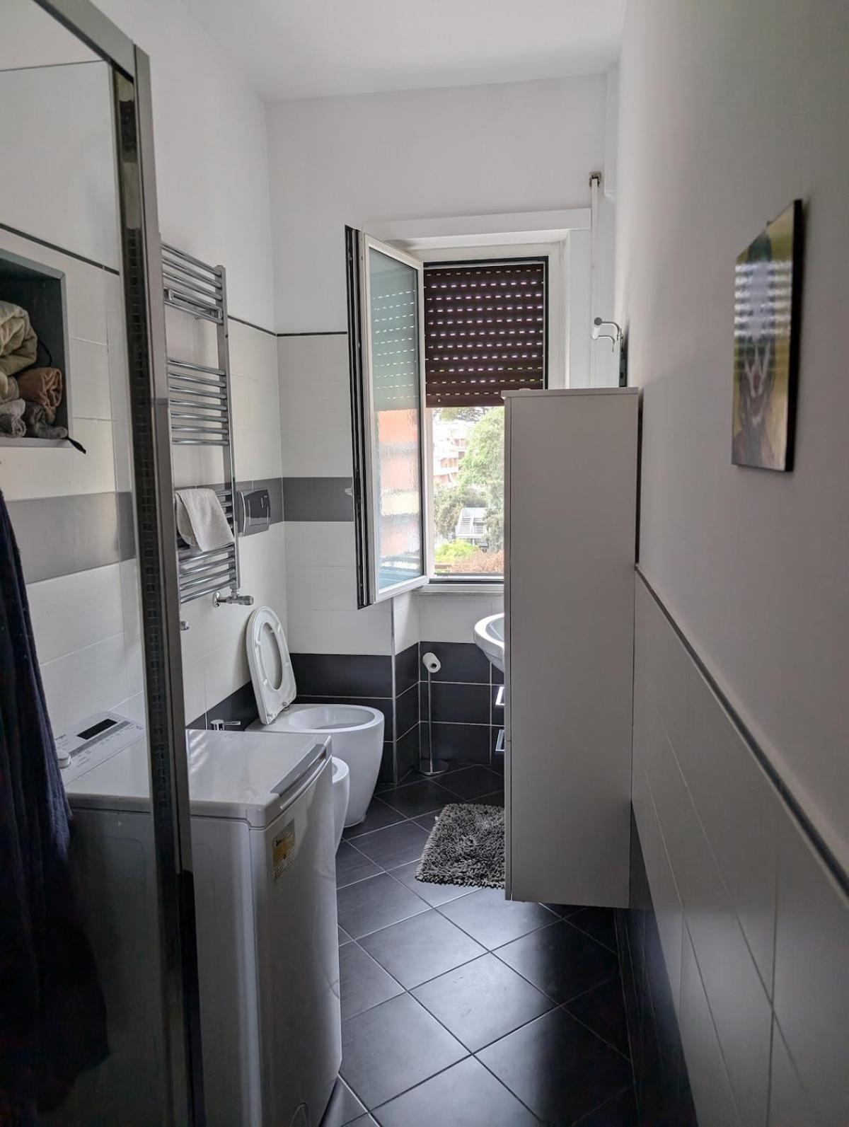 Spacious And Silent Two-bedroom In Tor Marancia Appartamento Roma